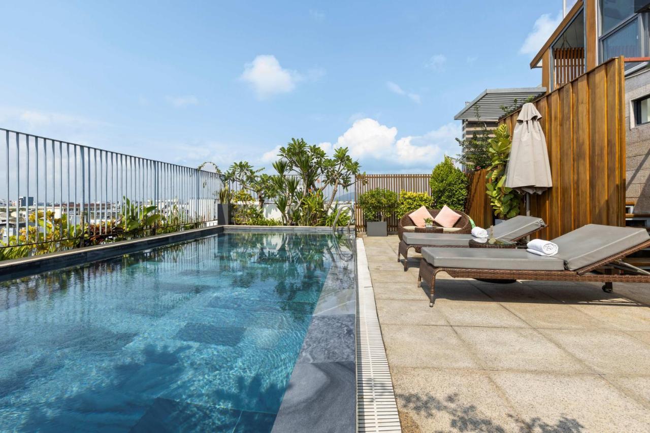 Moon Hotel And Apartment Danang Exterior photo