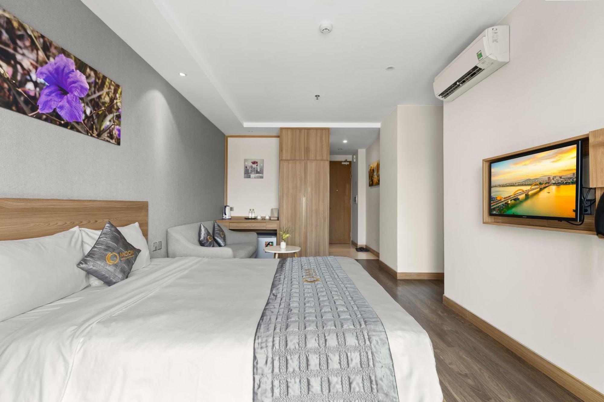 Moon Hotel And Apartment Danang Exterior photo
