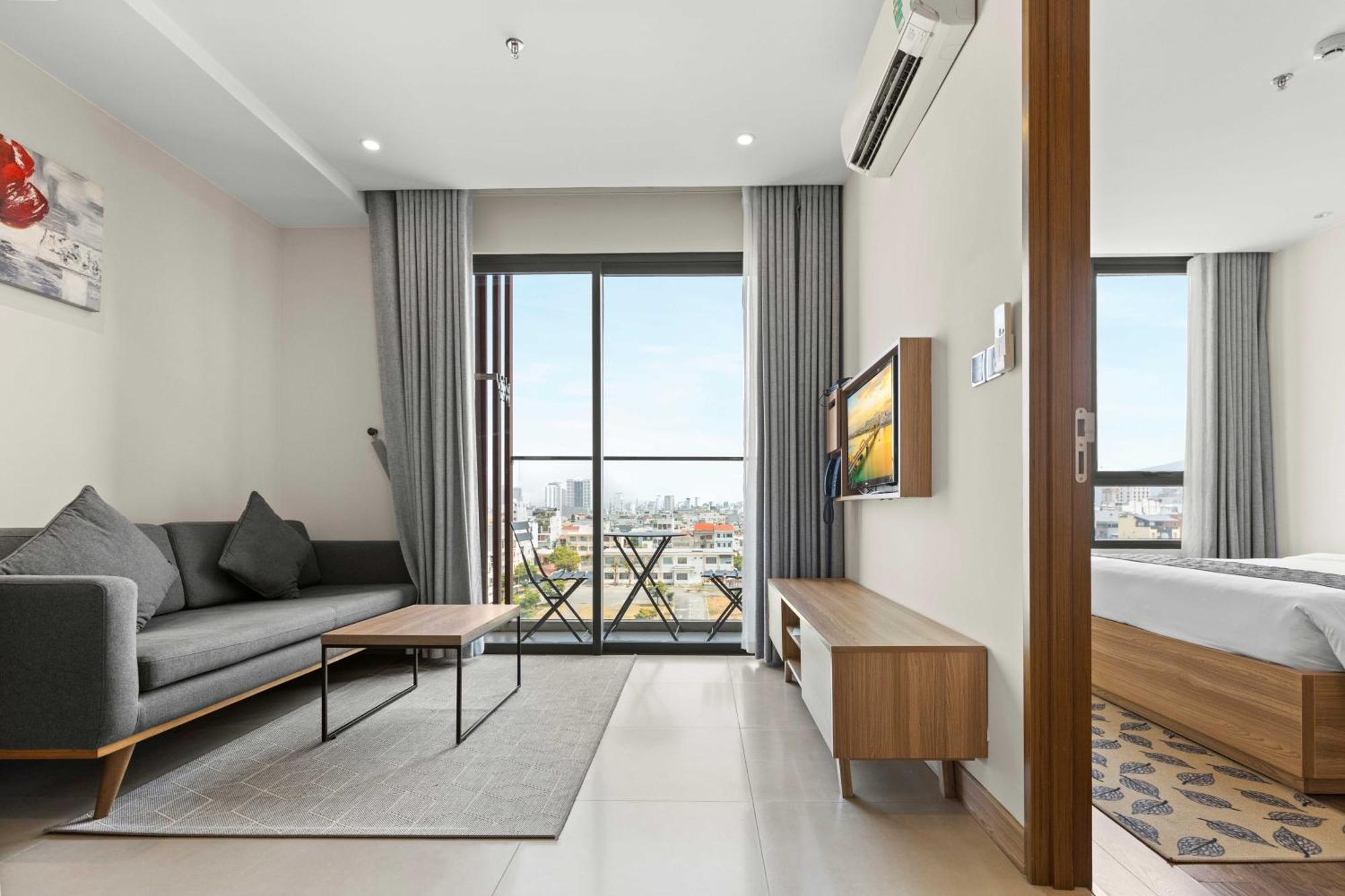 Moon Hotel And Apartment Danang Exterior photo